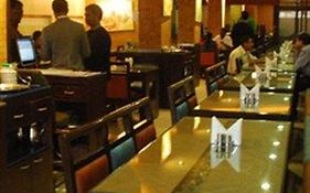 Belsons Taj Mahal Hotel
